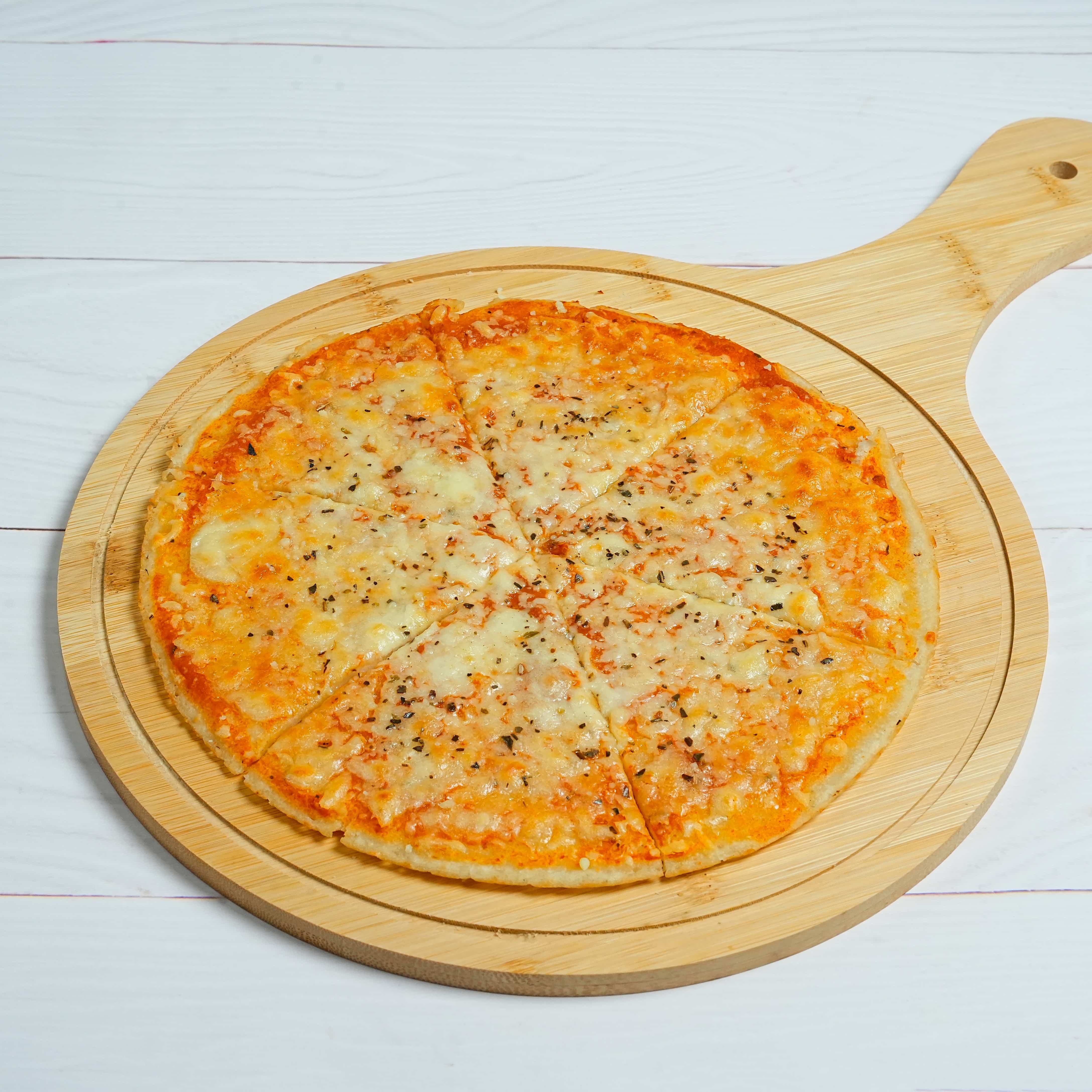 Three-Cheese Rice-Flour Pizza